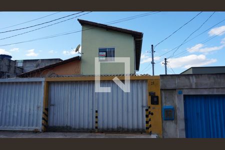 Casa para alugar com 110m², 3 quartos e 2 vagasFachada