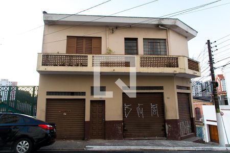 Casa à venda com 200m², 2 quartos e 1 vagaFachada