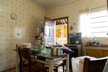 Casa à venda com 200m², 2 quartos e 1 vagaCozinha