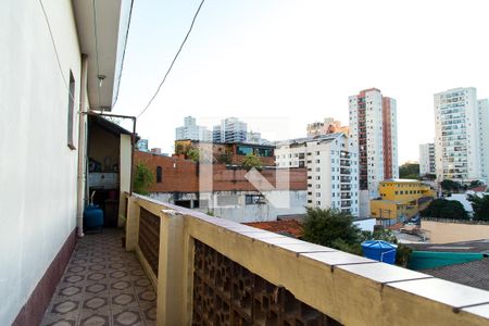 Casa à venda com 200m², 2 quartos e 1 vagaÁrea de Serviço