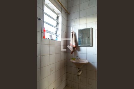 Casa à venda com 200m², 2 quartos e 1 vagaBanheiro