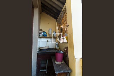 Casa à venda com 200m², 2 quartos e 1 vagaÁrea de Serviço