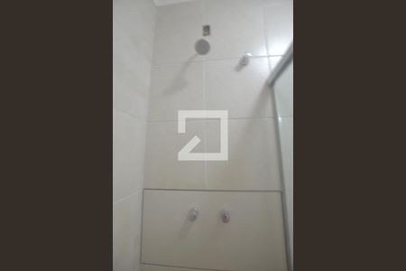 Casa à venda com 238m², 3 quartos e 2 vagasBanheiro