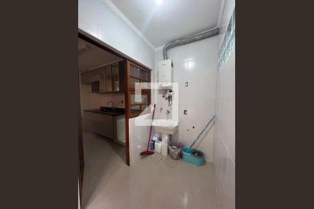 Casa à venda com 238m², 3 quartos e 2 vagasÁrea de Serviço