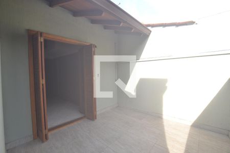 Casa à venda com 238m², 3 quartos e 2 vagasVaranda do Quarto Reversivel 