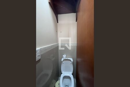 Casa à venda com 238m², 3 quartos e 2 vagasLavabo