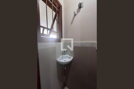 Casa à venda com 238m², 3 quartos e 2 vagasLavabo