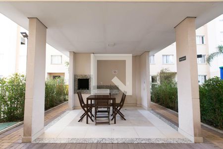 Apartamento à venda com 42m², 2 quartos e 1 vaga Apartamento à venda com 42m², 2 quartos e 1 vagaÁrea comum - Churrasqueira