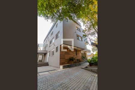 Casa de condomínio para alugar com 308m², 4 quartos e 4 vagasFachada