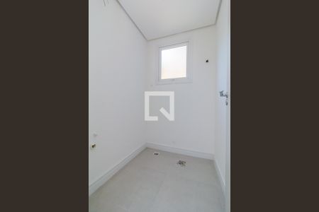 Casa de condomínio para alugar com 308m², 4 quartos e 4 vagasBanheiro