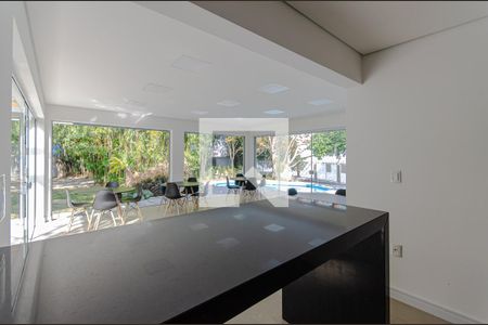 Casa de condomínio para alugar com 278m², 4 quartos e 3 vagasÁrea comum - Salão de festas