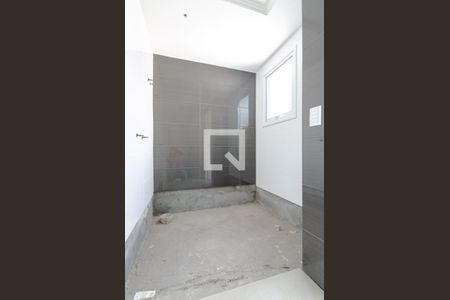 Casa de condomínio para alugar com 278m², 4 quartos e 3 vagasBanheiro da Suíte 4