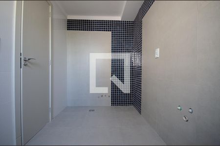 Casa de condomínio para alugar com 278m², 4 quartos e 3 vagasBanheiro da Suíte 2