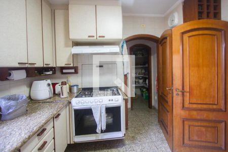 Apartamento à venda com 226m², 4 quartos e 3 vagasCozinha