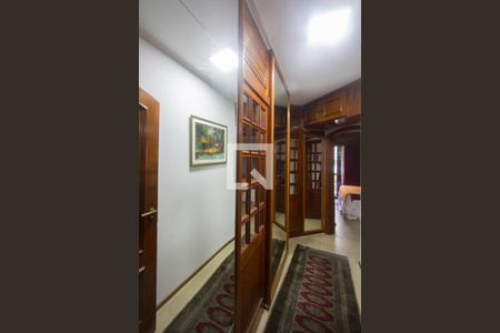 Apartamento à venda com 226m², 4 quartos e 3 vagasCloset Suíte 3