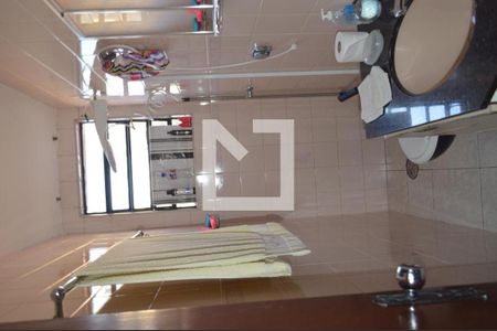 Casa à venda com 175m², 4 quartos e 2 vagasBanheiro da Suíte 3