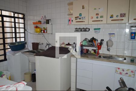 Casa à venda com 175m², 4 quartos e 2 vagasÁrea de Serviço