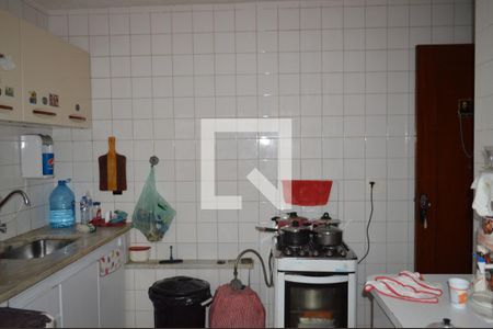 Casa à venda com 175m², 4 quartos e 2 vagasÁrea de Serviço