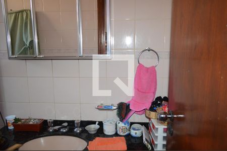 Casa à venda com 175m², 4 quartos e 2 vagasBanheiro da Suíte 2