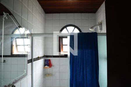 Casa para alugar com 337m², 4 quartos e 2 vagasBanheiro Social