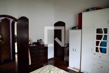 Casa para alugar com 337m², 4 quartos e 2 vagas Casa para alugar com 337m², 4 quartos e 2 vagasSuíte