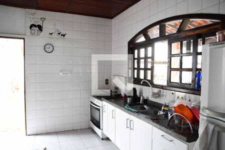 Casa para alugar com 337m², 4 quartos e 2 vagas Casa para alugar com 337m², 4 quartos e 2 vagasCozinha