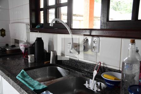 Casa para alugar com 337m², 4 quartos e 2 vagas Casa para alugar com 337m², 4 quartos e 2 vagasCozinha