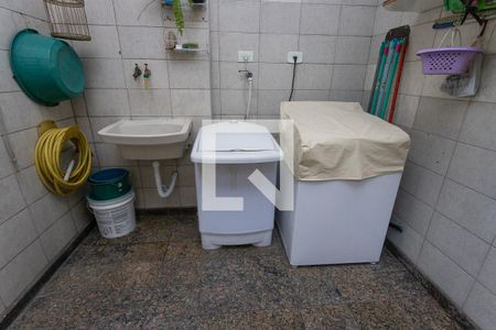 Casa à venda com 133m², 2 quartos e 2 vagas Casa à venda com 133m², 2 quartos e 2 vagasÁrea de serviço