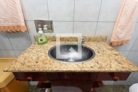 Casa à venda com 133m², 2 quartos e 2 vagas Casa à venda com 133m², 2 quartos e 2 vagasBanheiro da suíte