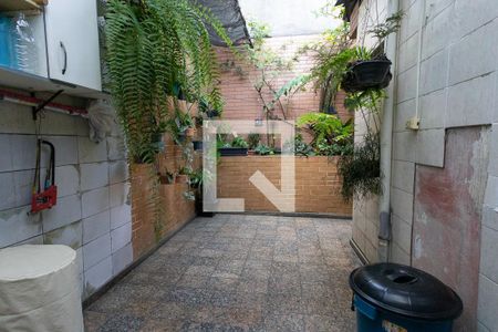 Casa à venda com 133m², 2 quartos e 2 vagas Casa à venda com 133m², 2 quartos e 2 vagasÁrea de serviço