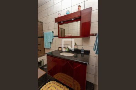 Casa à venda com 133m², 2 quartos e 2 vagas Casa à venda com 133m², 2 quartos e 2 vagasBanheiro social