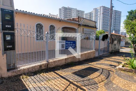 Casa à venda com 120m², 2 quartos e 1 vagaFachada