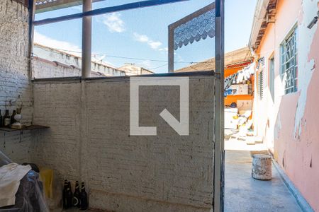 Casa à venda com 120m², 2 quartos e 1 vagaCasa dos Fundos