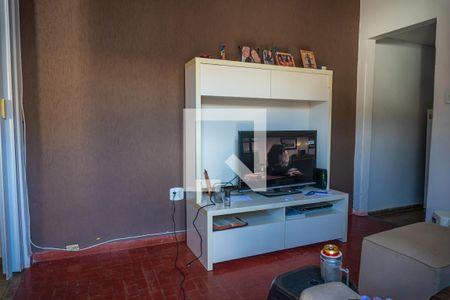 Casa à venda com 120m², 2 quartos e 1 vagaCasa dos Fundos Sala