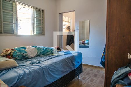 Casa à venda com 120m², 2 quartos e 1 vagaCasa dos Fundos Quarto