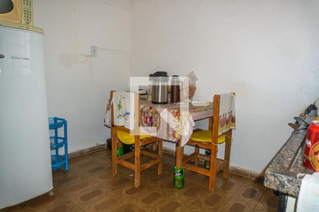 Casa à venda com 120m², 2 quartos e 1 vagaCasa dos Fundos Cozinha