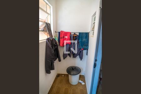 Casa à venda com 120m², 2 quartos e 1 vagaCasa dos Fundos Quarto