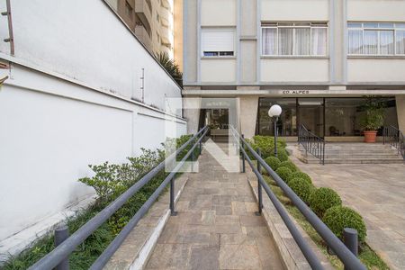 Apartamento à venda com 263m², 4 quartos e 2 vagasÁrea comum - Entrada