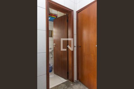 Apartamento à venda com 263m², 4 quartos e 2 vagasBanheiro de Serviço