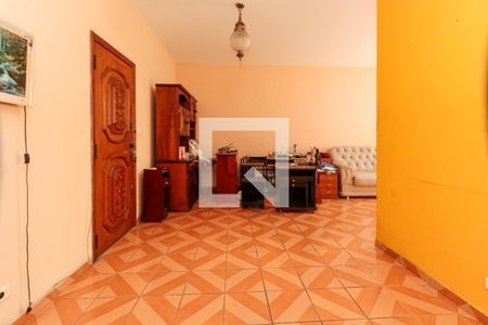 Apartamento à venda com 100m², 2 quartos e sem vagaSala