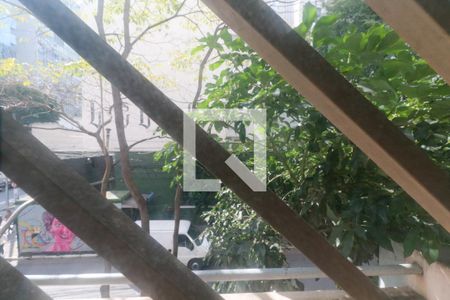 Apartamento à venda com 100m², 2 quartos e sem vagaSala