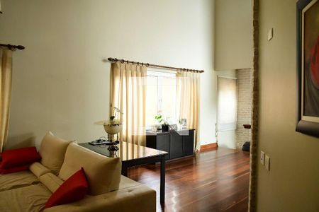 Sala de casa de condomínio para alugar com 5 quartos, 660m² em São Paulo Ii, Cotia