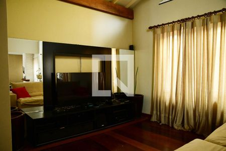 Sala de casa de condomínio para alugar com 5 quartos, 660m² em São Paulo Ii, Cotia