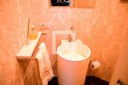 Lavabo de casa de condomínio para alugar com 5 quartos, 660m² em São Paulo Ii, Cotia