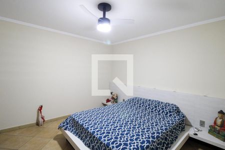 Casa à venda com 214m², 3 quartos e 2 vagas Casa à venda com 214m², 3 quartos e 2 vagasQuarto Suíte