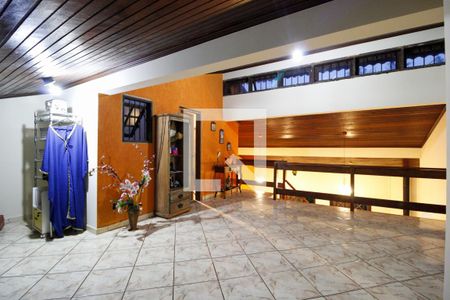 Casa à venda com 214m², 3 quartos e 2 vagas Casa à venda com 214m², 3 quartos e 2 vagasSala 2