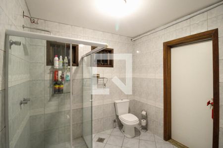 Casa à venda com 214m², 3 quartos e 2 vagas Casa à venda com 214m², 3 quartos e 2 vagasBanheiro da Suíte