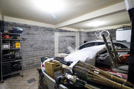 Casa à venda com 214m², 3 quartos e 2 vagas Casa à venda com 214m², 3 quartos e 2 vagasGaragem