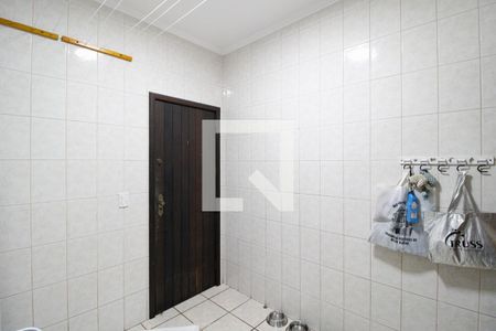 Casa à venda com 214m², 3 quartos e 2 vagas Casa à venda com 214m², 3 quartos e 2 vagasÁrea de Serviço
