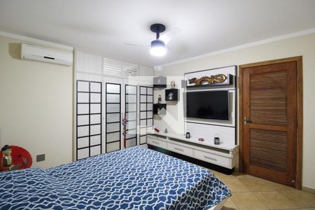 Casa à venda com 214m², 3 quartos e 2 vagas Casa à venda com 214m², 3 quartos e 2 vagasQuarto Suíte